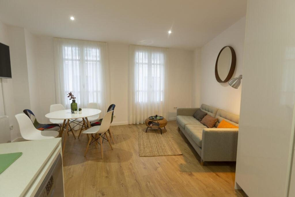 Apartamento Confot / Sbhome نويا المظهر الخارجي الصورة